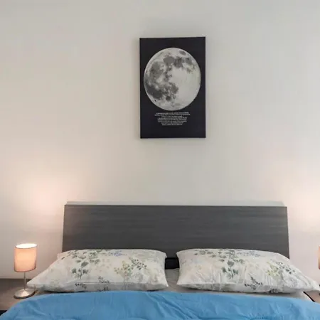 Spagno Li's House نابولي